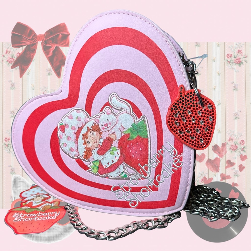 Strawberry Shortcake Heart-Shaped Pink Bag 🍓♥️🍓